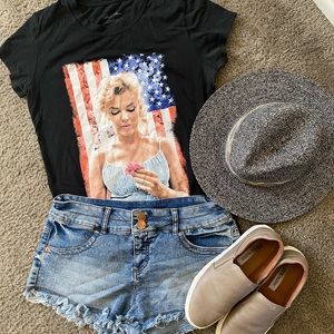 No boundaries Shorts